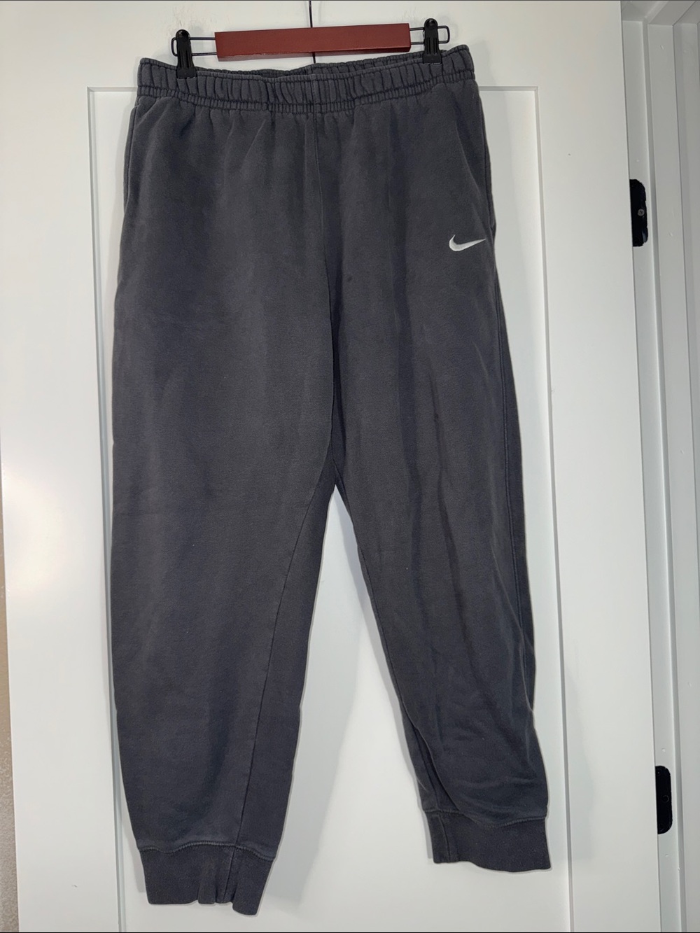 Nike Dark Gray Fleece Joggers w/ White Swoosh Sz LG atheleisure Gorpcore
